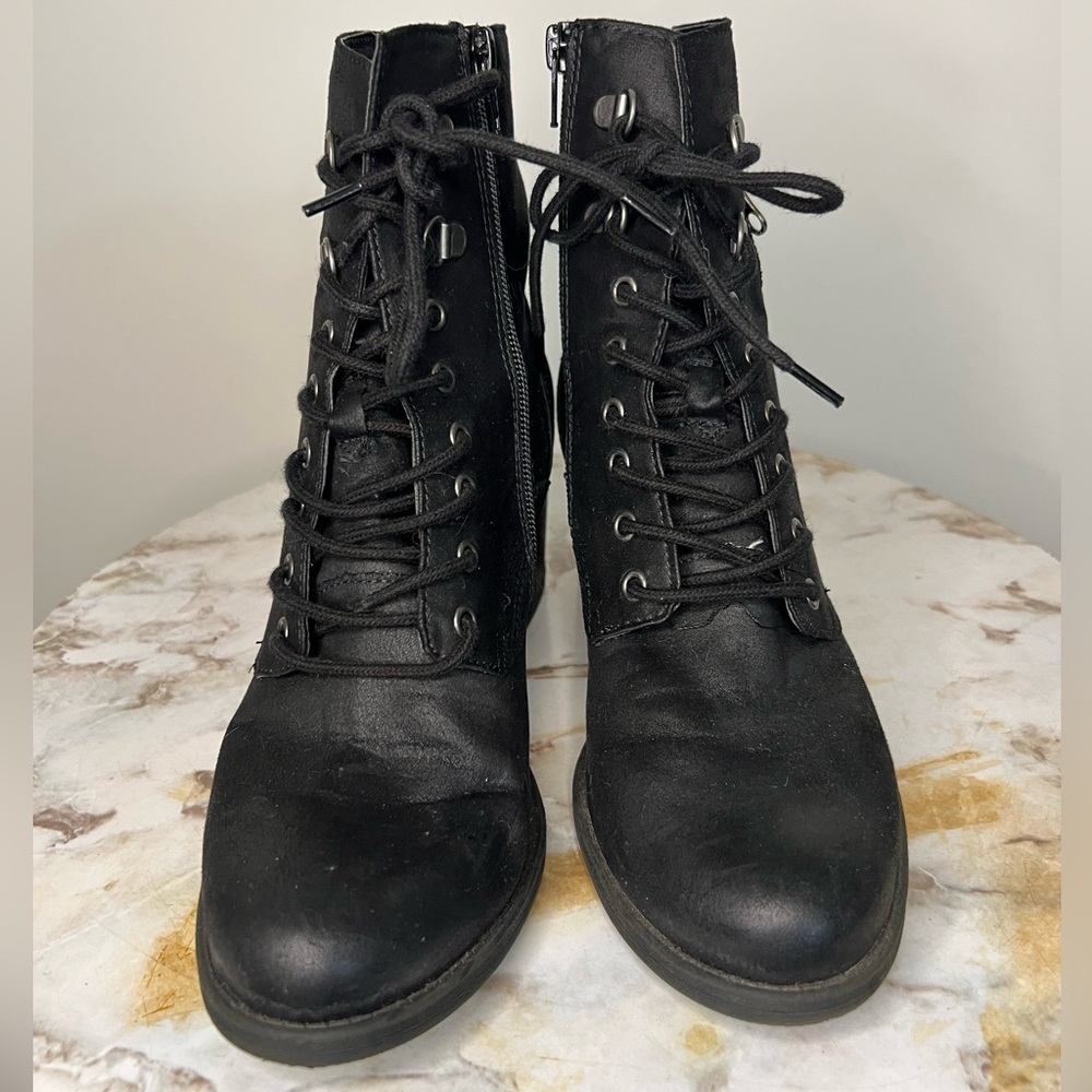 White mountain size 8 black heeled combat style boots - Picture 5 of 9